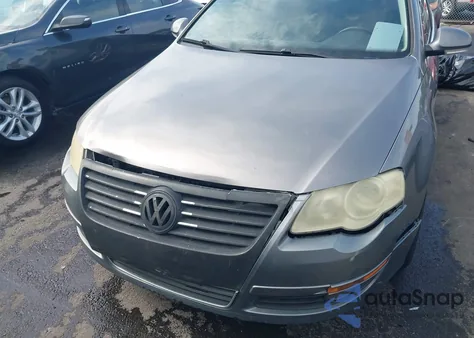 2007 Volkswagen Passat 2.0T z USA, uszkodzony, nr VIN WVWTK93C57E016743